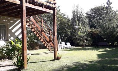 Casa en alquiler temporario - 2 Dormitorios 2 Baños - Miramar