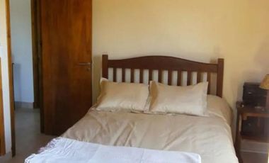 Casa en alquiler temporario - 2 Dormitorios 2 Baños - Miramar