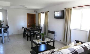 Casa en alquiler temporario - 2 Dormitorios 2 Baños - Miramar