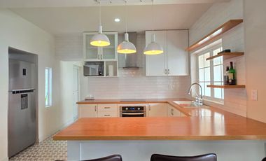 CASA EN VENTA 2 PLANTAS, 3 RECÁMARAS, 2.5 BAÑOS, COCHERA PARA 1 AUTO