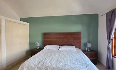 CASA EN VENTA 2 PLANTAS, 3 RECÁMARAS, 2.5 BAÑOS, COCHERA PARA 1 AUTO