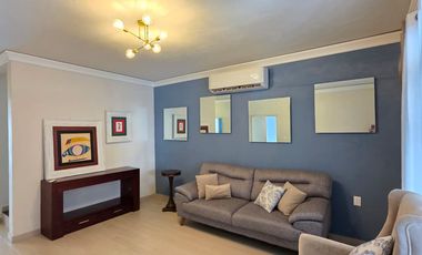 CASA EN VENTA 2 PLANTAS, 3 RECÁMARAS, 2.5 BAÑOS, COCHERA PARA 1 AUTO