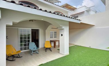 CASA EN VENTA 2 PLANTAS, 3 RECÁMARAS, 2.5 BAÑOS, COCHERA PARA 1 AUTO