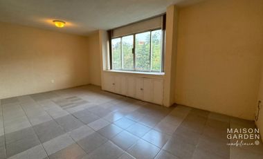 Venta de Departamento en Lomas Verdes