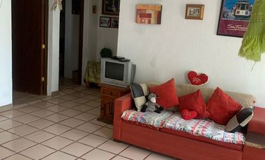 AMPLIA Y CENTRICA CASA EN VENTA EN CHAPALA DENTRO DE PEQUEÑO COTO DE SOLO 3 CASA