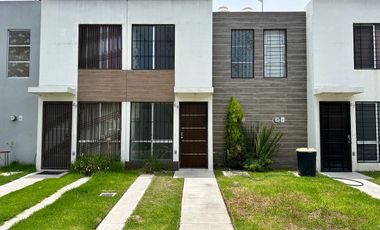 CASA EN RENTA HACIENDA STA CRUZ 275 TLAJOMULCO JALISCO