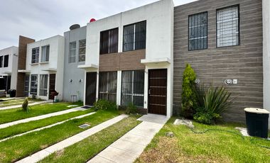 CASA EN RENTA HACIENDA STA CRUZ 275 TLAJOMULCO JALISCO