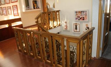 Hermosa Casa en Venta en Lomas de las Palmas