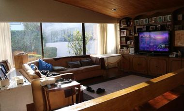 Hermosa Casa en Venta en Lomas de las Palmas