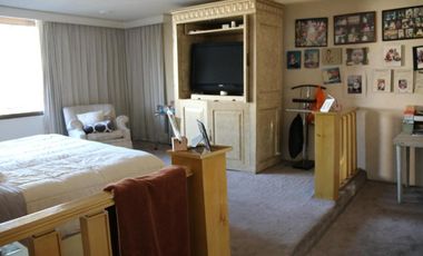 Hermosa Casa en Venta en Lomas de las Palmas