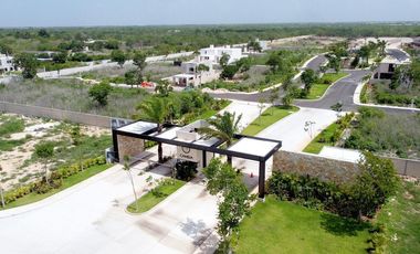 CASA EN VENTA MERIDA, SITPACH, PRIVADA CAMELIA, ENTREGA INMEDIATA.