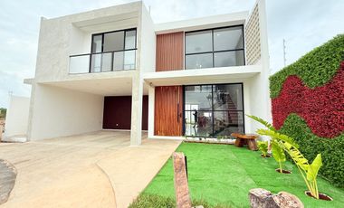 CASA EN VENTA MERIDA, SITPACH, PRIVADA CAMELIA, ENTREGA INMEDIATA.