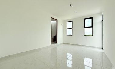 CASA EN VENTA MERIDA, SITPACH, PRIVADA CAMELIA, ENTREGA INMEDIATA.