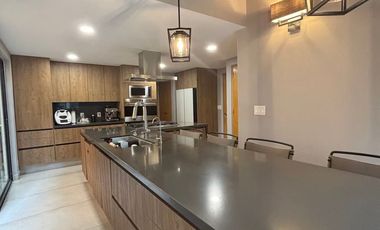 CASA CON JARDIN EN CONDOMINIO EN CUAJIMALPA CERCA DE SANTA FE