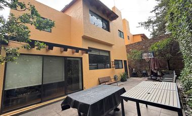 CASA CON JARDIN EN CONDOMINIO EN CUAJIMALPA CERCA DE SANTA FE