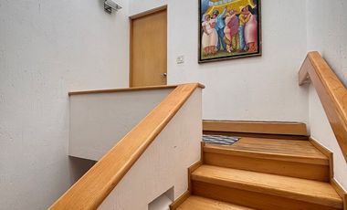 CASA CON JARDIN EN CONDOMINIO EN CUAJIMALPA CERCA DE SANTA FE