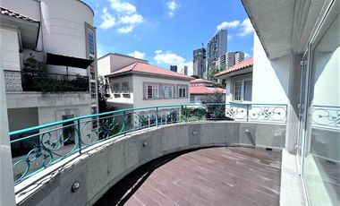 Casa en Venta en Bosques de las Lomas Residencial Las Villas (m2c425)