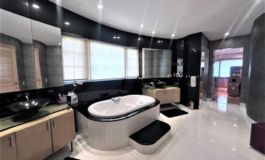 Casa en Venta en Bosques de las Lomas Residencial Las Villas (m2c425)