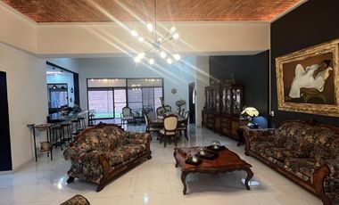 Casa de una planta en Venta en Bugambilias segunda sección, Zapopan