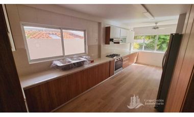 ALQUILER CASA EN COSTA DEL ESTE 3 REC + CBE MLD