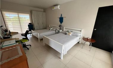 SAN CARLOS/ COSTA ESMERALDA / 930m2/ 4 HABITAC/ PISCINA / NEGOCIABLE