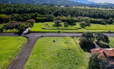 EN.VENTA LOTES CON.GARITA DE SEGURIDAD ALTO.BOQUETE