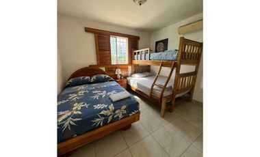 PLAYA DORADA / VISTA AL MAR / 5 HABITACIONES / 2 NIVELES JC