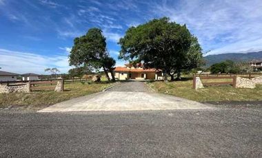 VENDO.CASA RESIDENCIAL ALTO BOQUETE