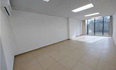 VENTA OFICINA EN VIA PRINCIPAL TUMBA MUERTO EN BETANIA