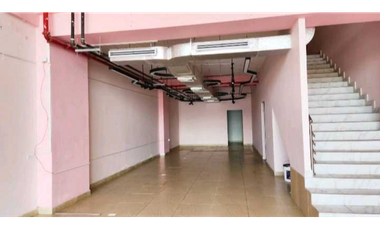 LOCAL COMERCIAL EN EL DORADO CITY CENTER CON MEZZANINE 285M2