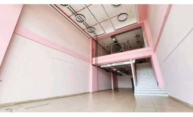 LOCAL COMERCIAL EN EL DORADO CITY CENTER CON MEZZANINE 285M2