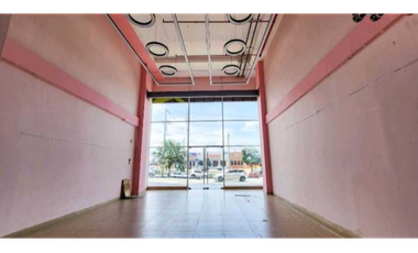 LOCAL COMERCIAL EN EL DORADO CITY CENTER CON MEZZANINE 285M2
