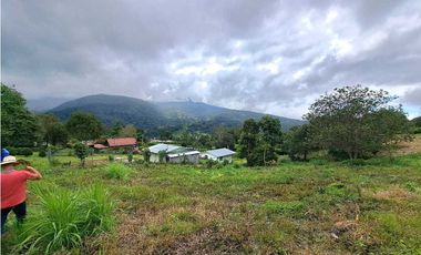 VENDO.LOTE DE 3492MTS EL SALTO