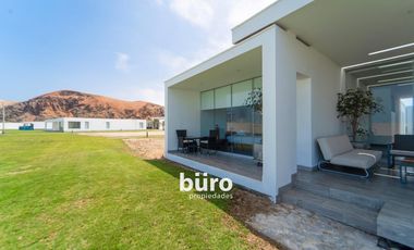 LINDA CASA DE PLAYA EN PRIMERA FILA EN CERRO COLORADO KM 128