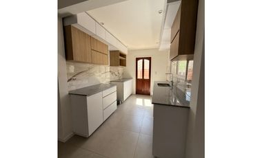 MOGOTES; CHALET A ESTRENAR EN MUY BUENA UBICACION.-