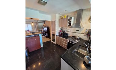 VENTA CASA 3 AMB CON DEPARTAMENTO. VALENTINI 1900