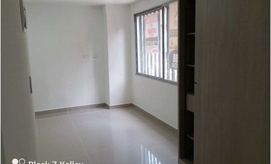 Apartaestudio Prado Centro, excelente ubicación, al frente de la clini