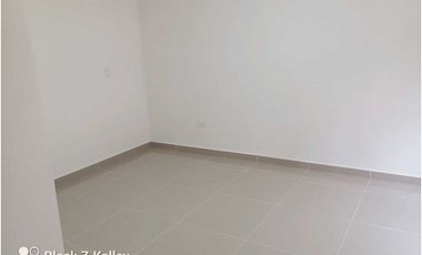 Apartaestudio Prado Centro, excelente ubicación, al frente de la clini