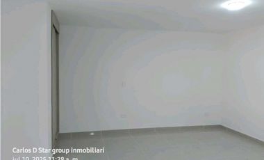 Apartaestudio Prado Centro, excelente ubicación, al frente de la clini