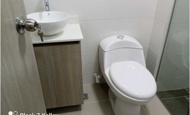 Apartaestudio Prado Centro, excelente ubicación, al frente de la clini