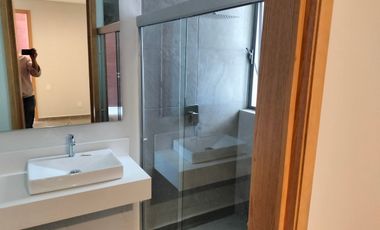 Casa RENTA paraje junto a galerias santa anita