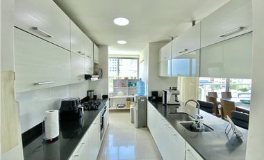 VENTA DE APARTAMENTO 4 HABITACIONES CON VISTA AL MAR PLAYA SALGUERO