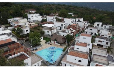 Venta De Casa En Condominio Sopetran
