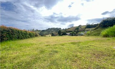 EN VENTA – LOTE CON VISTA PANORMICA CERCA AL AEROPUERTO JMC