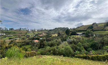 EN VENTA – LOTE CON VISTA PANORMICA CERCA AL AEROPUERTO JMC