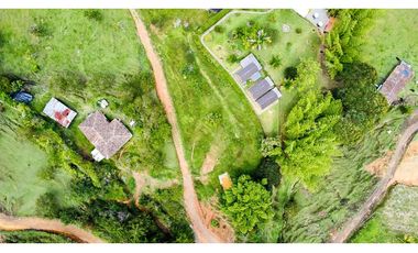 Venta de Complejo Turístico con 3 Lotes - El Peñol, Vereda Marial