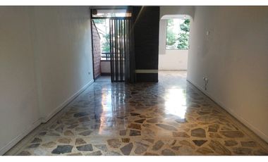 Venta Apartamento En Laureles, Medellín