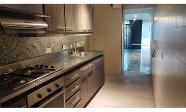 Venta Apartamento En Laureles, Medellín
