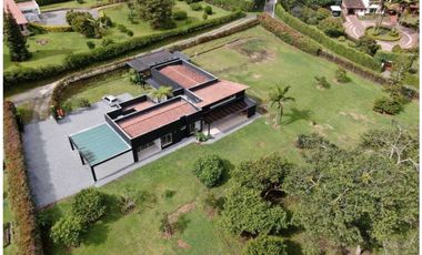 Casa en Arriendo en El Retiro sector La Maria