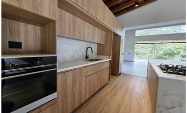 Casa en Arriendo en El Retiro sector La Maria